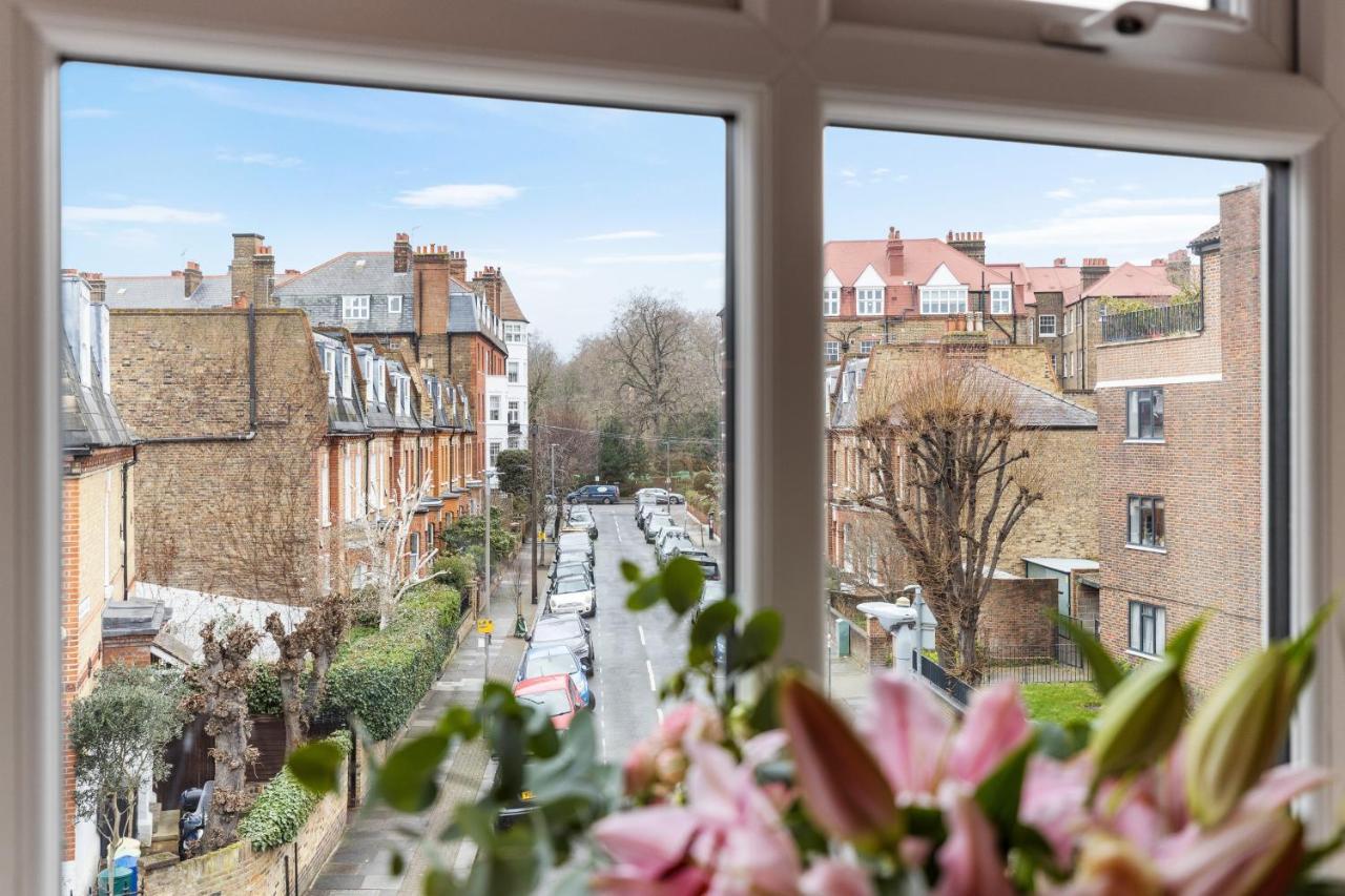 شقة Bright & Cosy Gem ~ Battersea Park View ~ King Bed لندن المظهر الخارجي الصورة