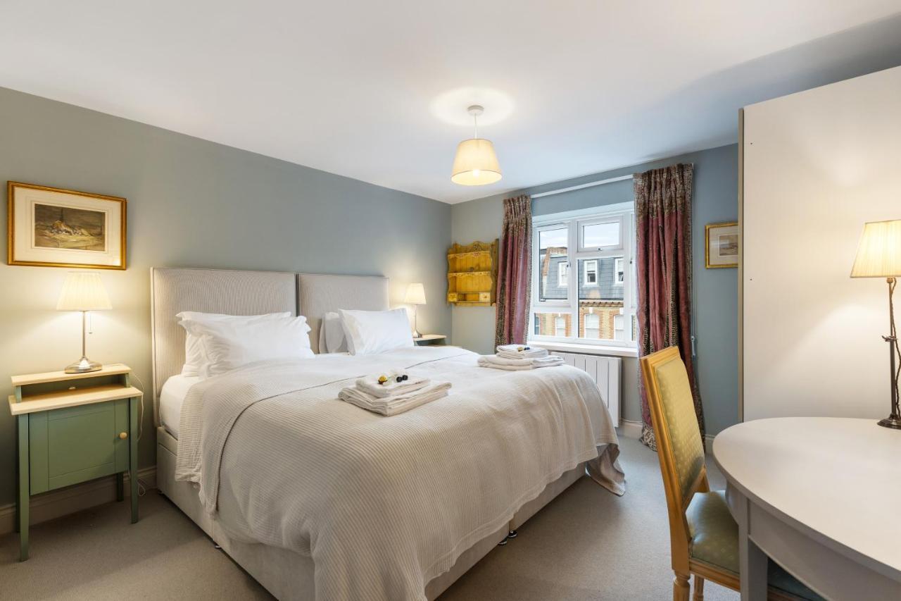 شقة Bright & Cosy Gem ~ Battersea Park View ~ King Bed لندن المظهر الخارجي الصورة
