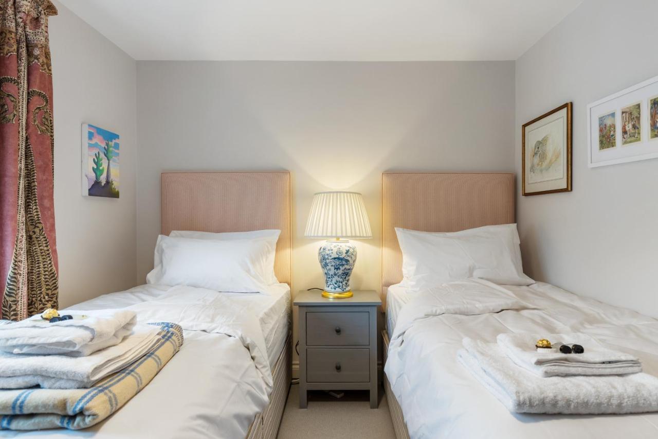 شقة Bright & Cosy Gem ~ Battersea Park View ~ King Bed لندن المظهر الخارجي الصورة