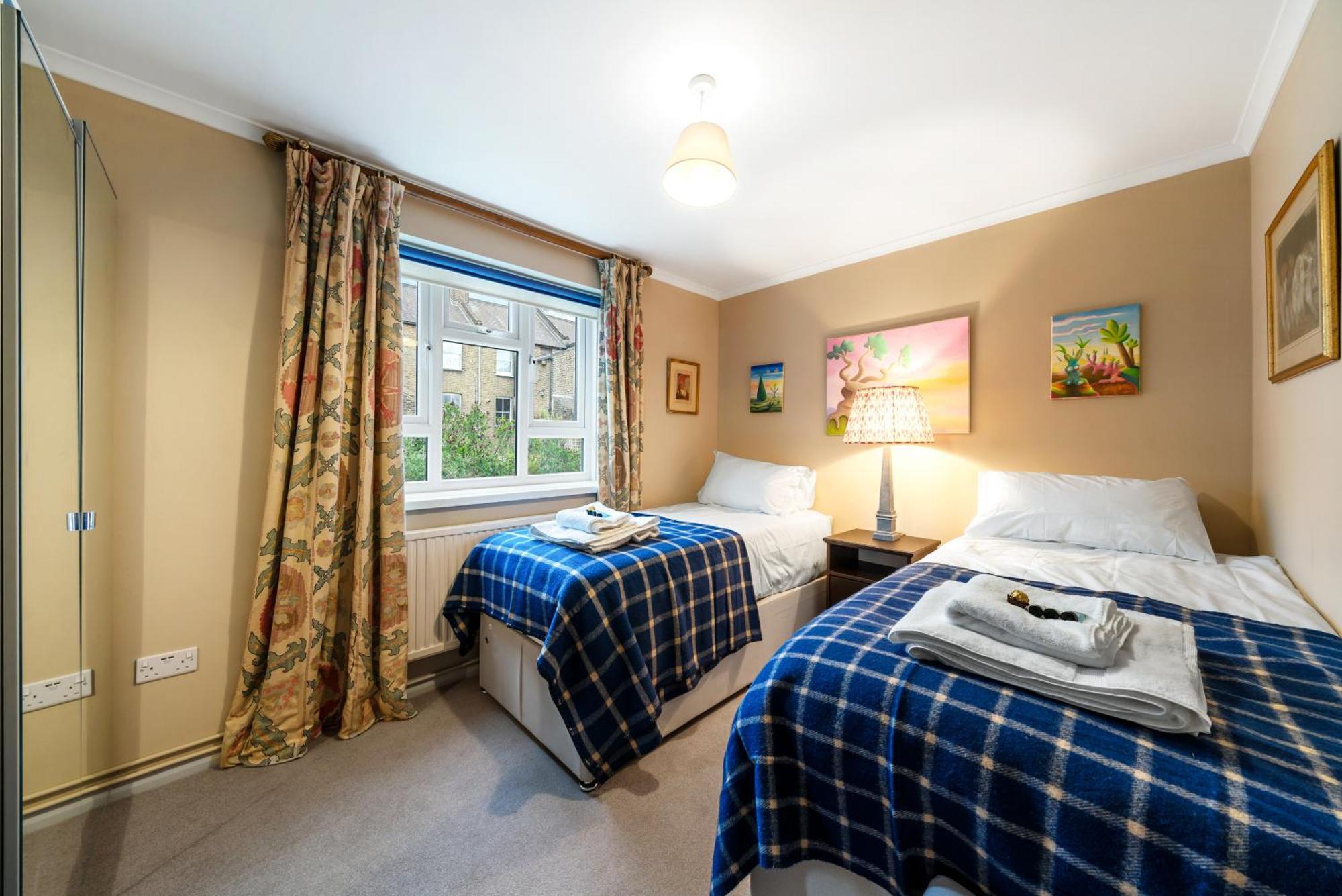 شقة Bright & Cosy Gem ~ Battersea Park View ~ King Bed لندن المظهر الخارجي الصورة