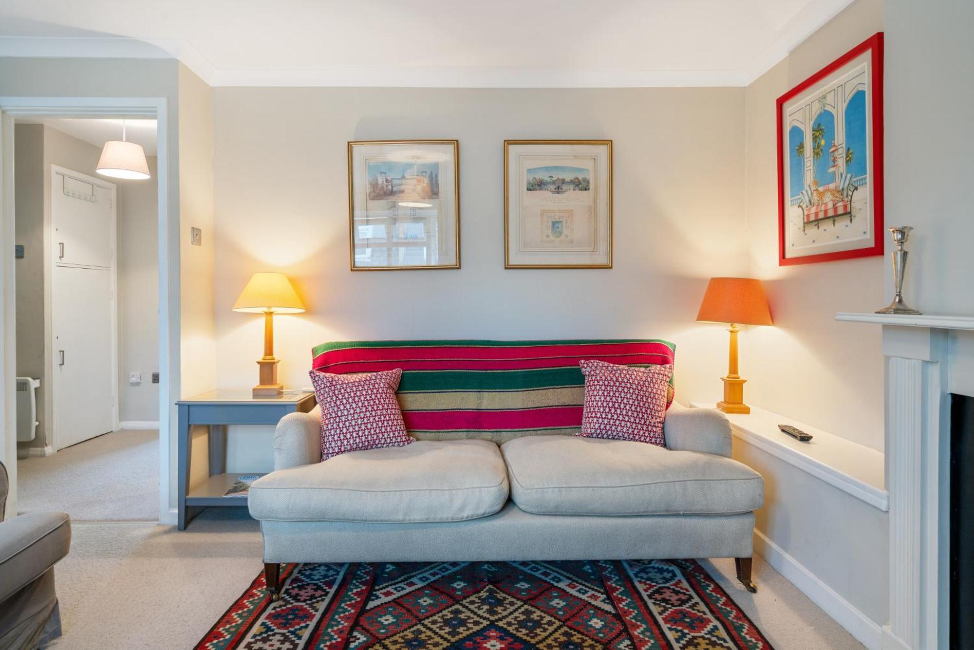 شقة Bright & Cosy Gem ~ Battersea Park View ~ King Bed لندن المظهر الخارجي الصورة